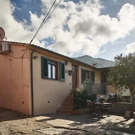 Casa Con Terrazza Vista Mare Isola D'elba Nyaraló